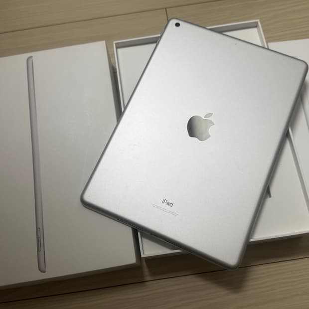 아이패드 8세대 32기가 wifi모델 풀박스+애플펜슬 1세대 풀박스