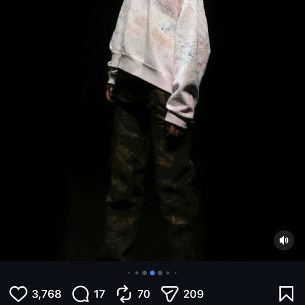 이지시즌 5 핸드드로운 스웻셔츠