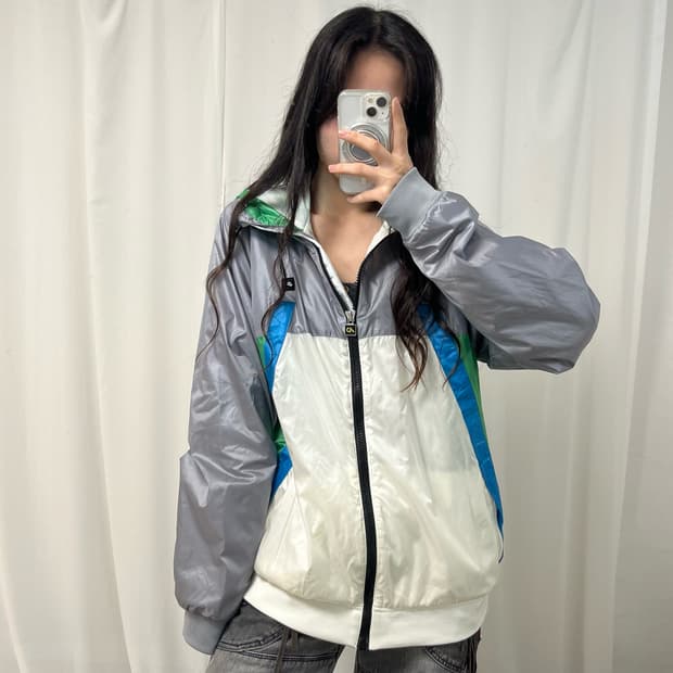 Nike green Windrunner windbreaker