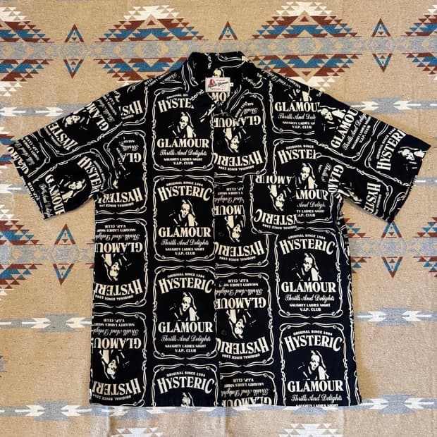 히스테릭글래머 위스키 라벨 스탠드 셔츠