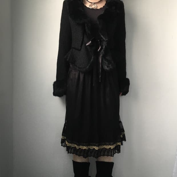 Fur trimming belted jacket