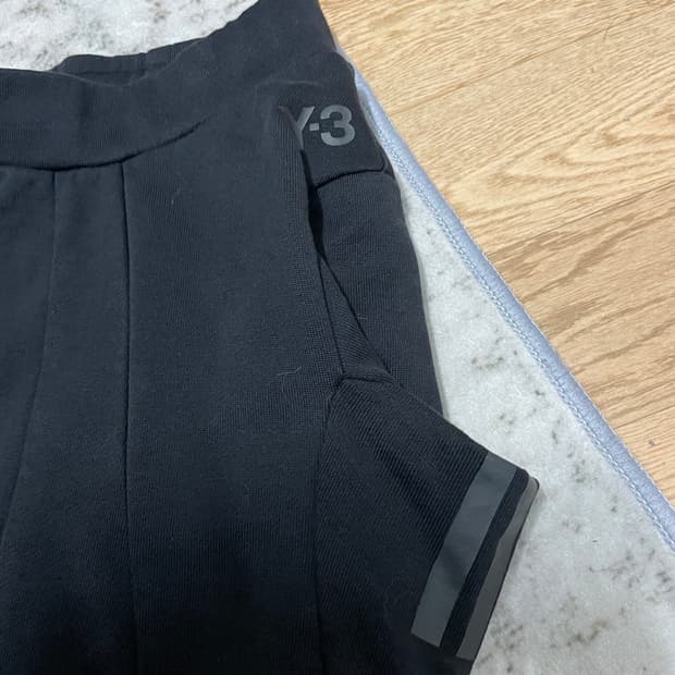 Y-3 입체포켓 미디스커트