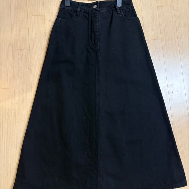 스튜디오니콜슨 블랙 데님 스커트