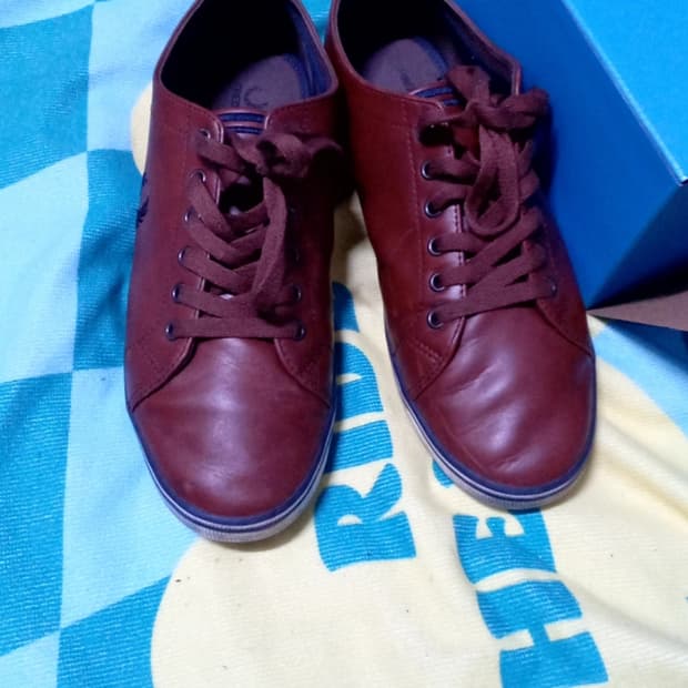 프레드 페리 , 킹스톤 레더 플래닛 스니커즈
사이즈 275ㅡ280