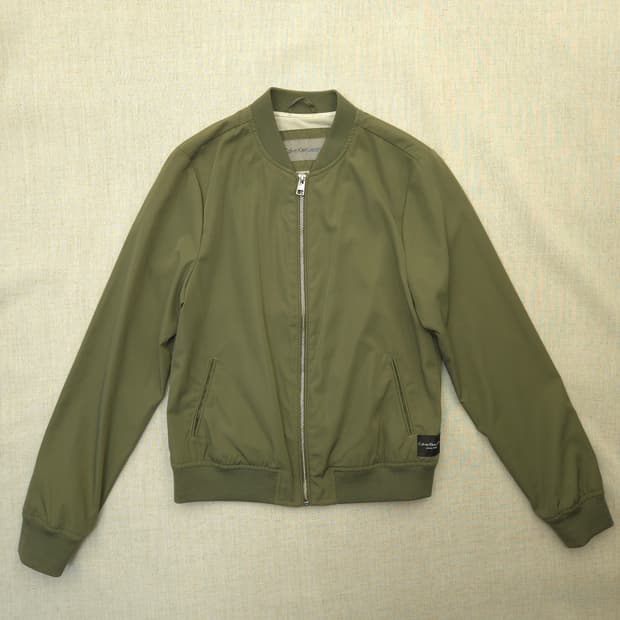 캘빈클라인 카키 봄버 자켓 xs
