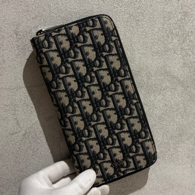 A+ OS사이즈 디올 신형 지퍼돌이 장지갑 베이지