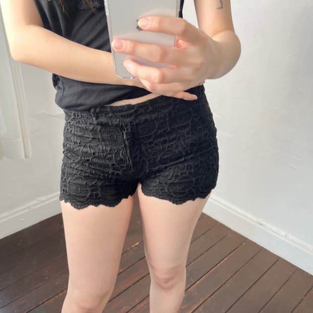 로즈 레이스 쇼츠