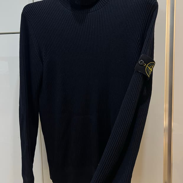24fw 스톤아일랜드 터틀넥니트 100-105 (새상품급)