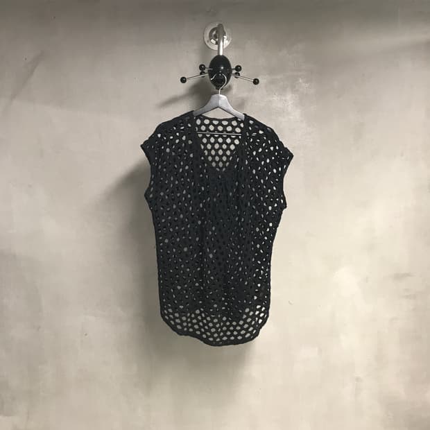 ZUCCA 주카 민소매 펀칭 니트 M(W)
