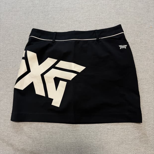 PXG 블랙 빅로고 스커트
