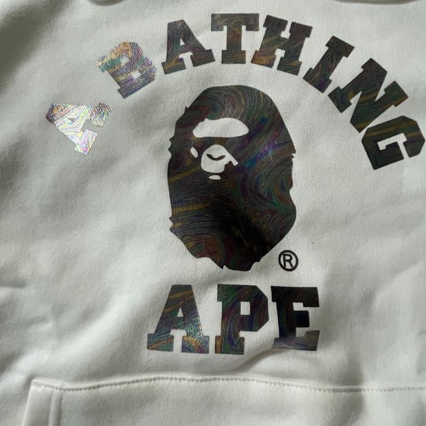 [베이프❗️] 홀로그램 베이프 후드티