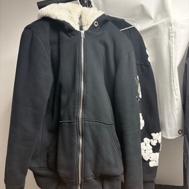 무스너클 버니스웨터 m