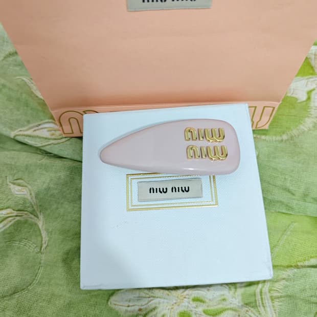 MiuMiu  미우미우  헤어핀
