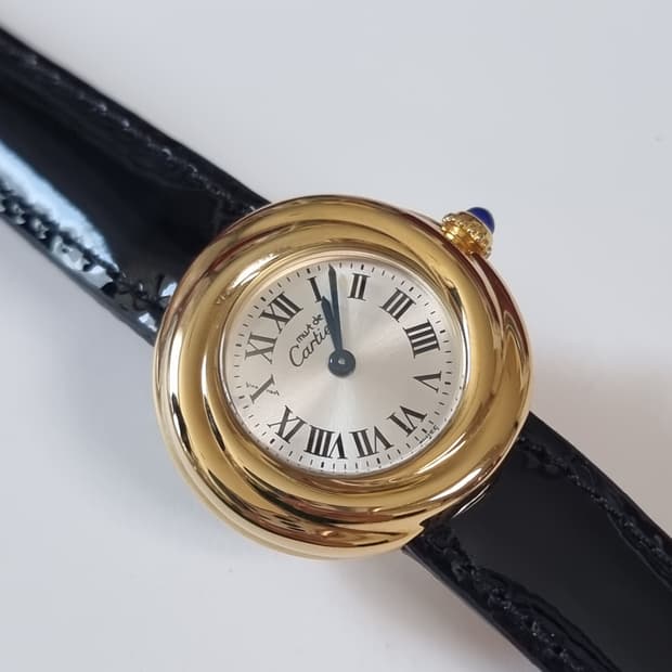까르띠에 머스트 트리니티 선레이 실버다이얼 디버클 여성시계 99년