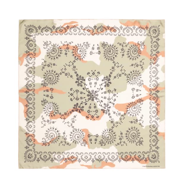 스투시 카모 실크 반다나