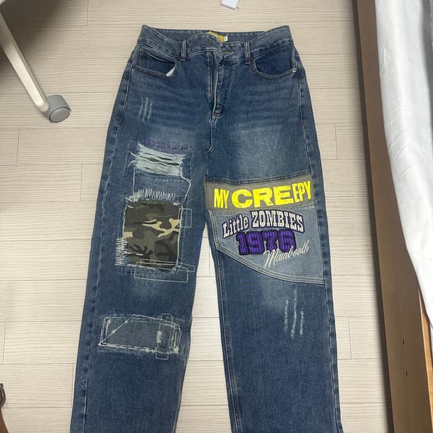 Creepy Patch Denim Pants(BLUE)