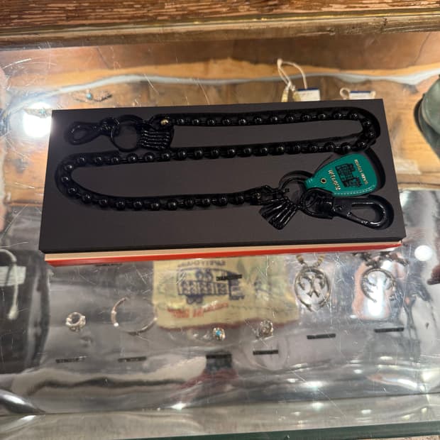 (새상품)캐피탈 볼 월렛체인 블랙