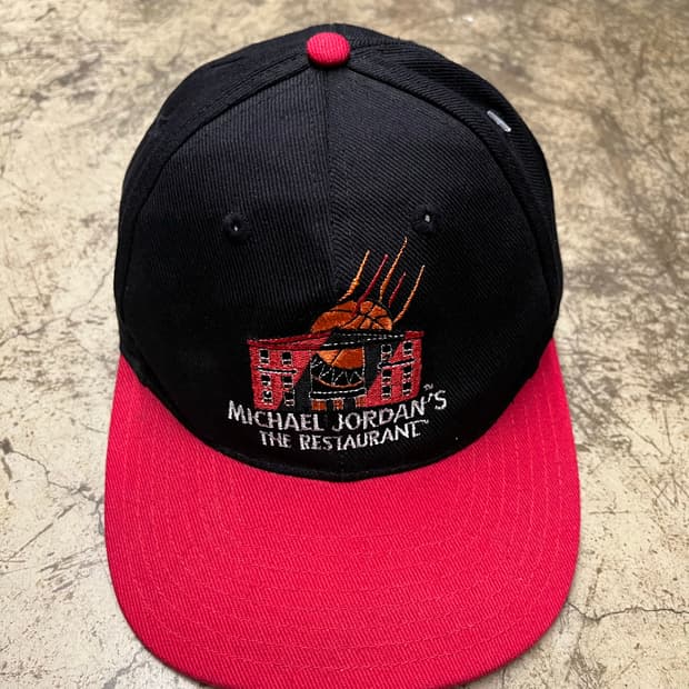 90s 마이클 조던 데드스탁 레스토랑 볼캡 블랙/레드