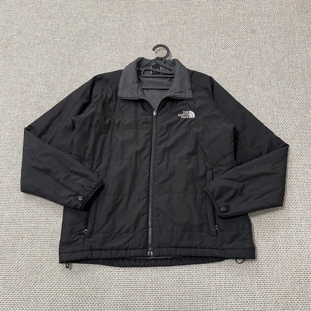 노스페이스. 경량패딩. 6567