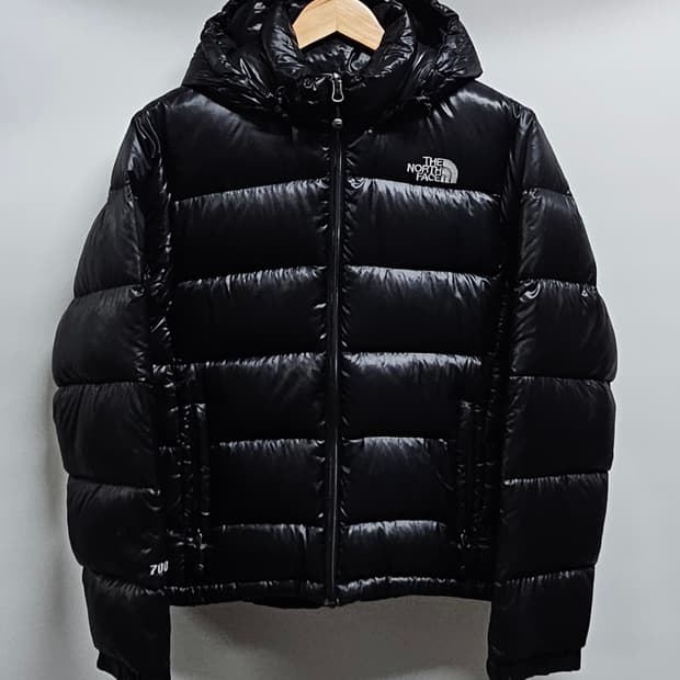 노스페이스 여성 700필 구스패딩 M