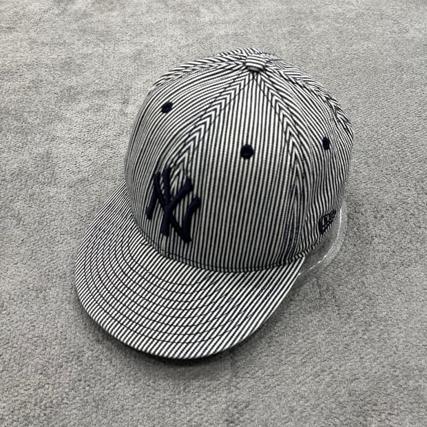 뉴에라 59fifty 스트라이프 뉴욕양키스 캡