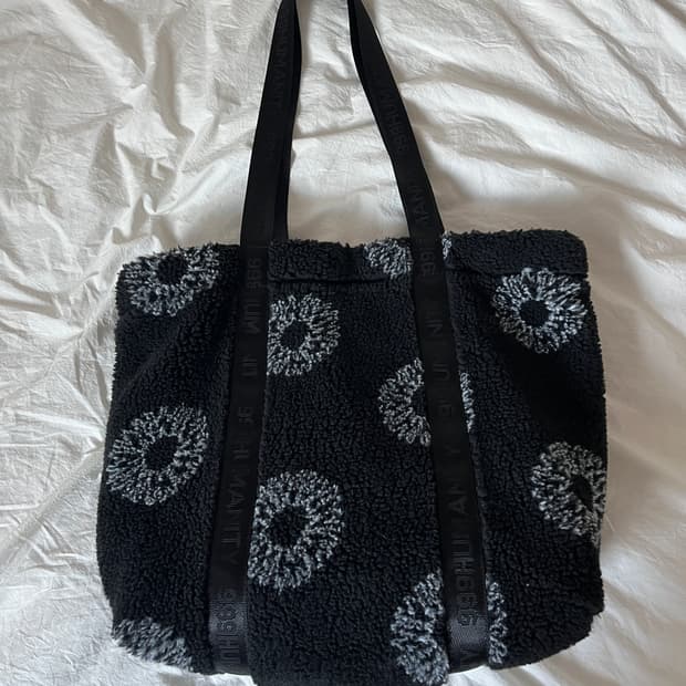 999휴머니티 빅 플리스 토트백