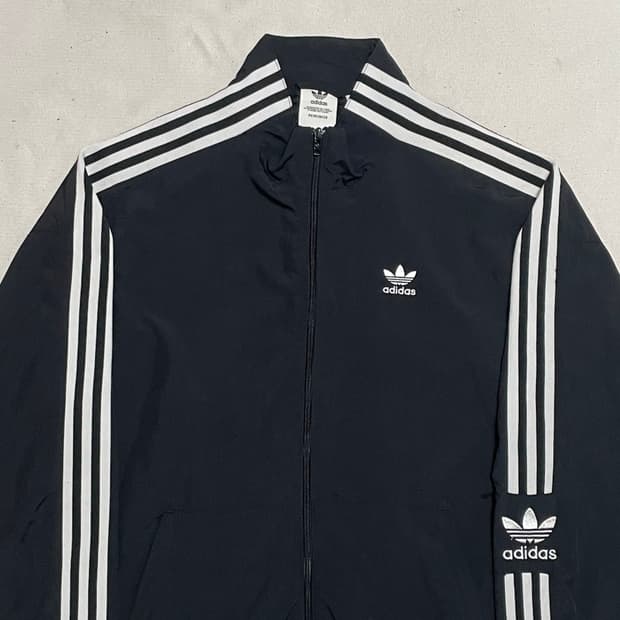 XL 아디다스 블랙 우븐 트랙탑