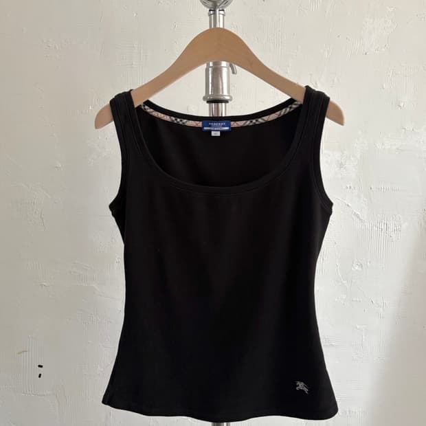 Burberry 버버리 블루라벨 블랙 로고 슬리브리스