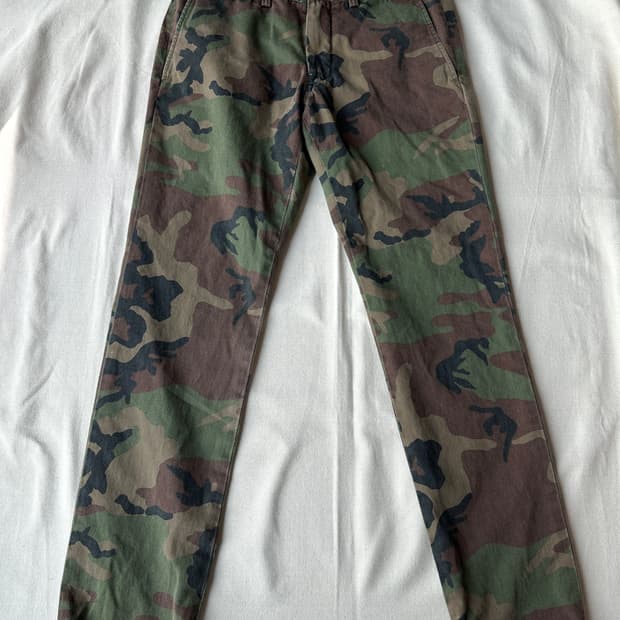 폴로 랄프로렌 우드랜드 카모 치노팬츠 슬림핏 31