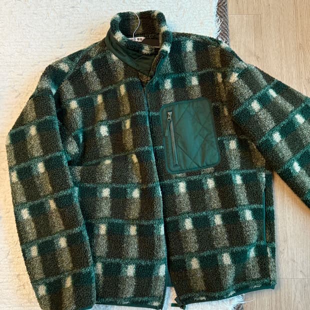 유니클로 jw앤더슨 후리스 L