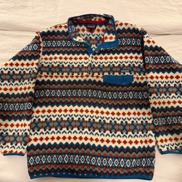 10s 파타고니아 신칠라 스냅-T 페어아일 패턴