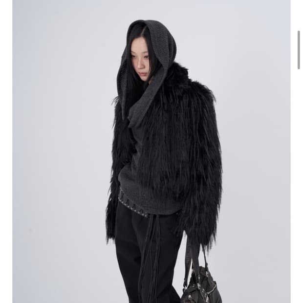 로웨어 넥 후드 슬릿 스터드 니트 차콜