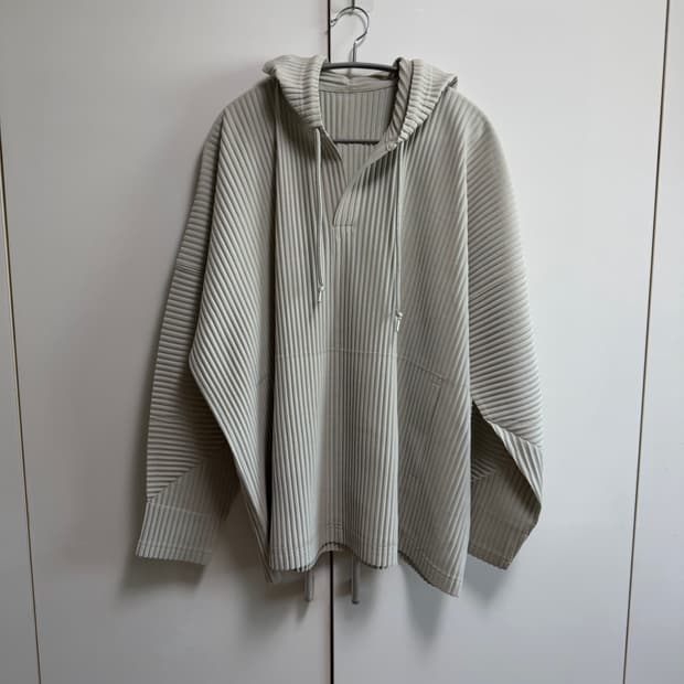 옴므플리세 이세이 미야케 아노락후드 4 라이트그레이