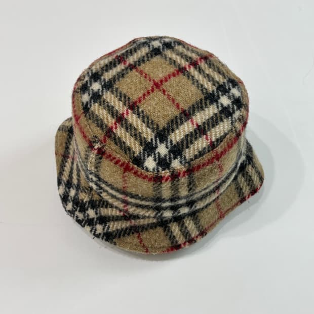 Burberry 베이지 노바체크 버킷햇