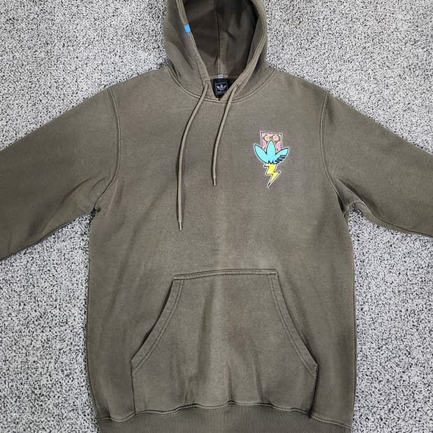 아디다스(Adidas) 그래픽 아트 후드 티셔츠