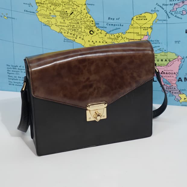 발렌티노 가라바니 빈티지 레더 백