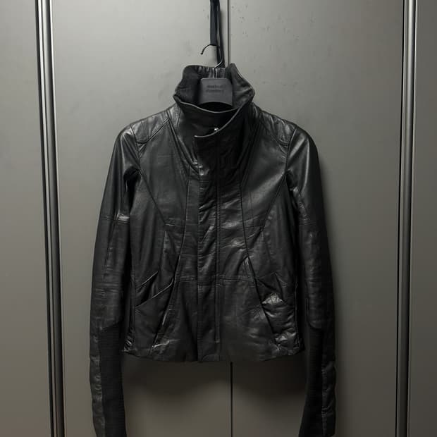 Ekam 비대칭 레더 자켓