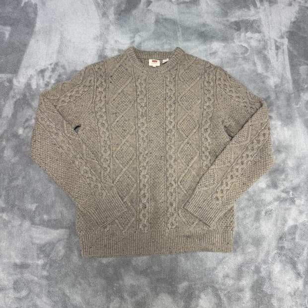 리바이스 케이블 니트 스웨터