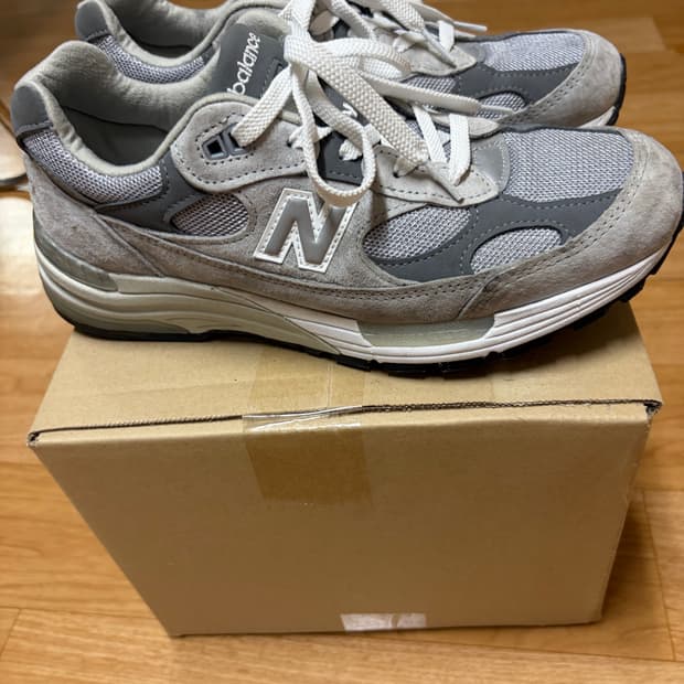 뉴발란스 992
