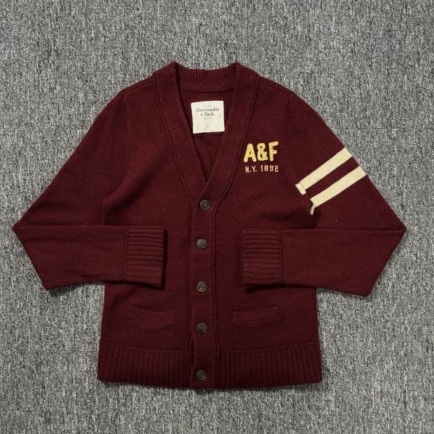 아베크롬비 앤 피치 레터맨 가디건