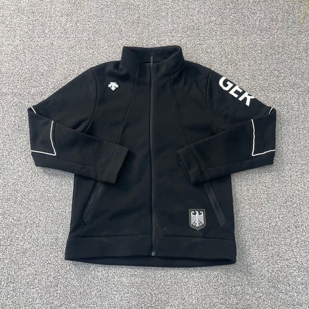 100 데상트 인스파이어드 플리스 자켓 0303S1