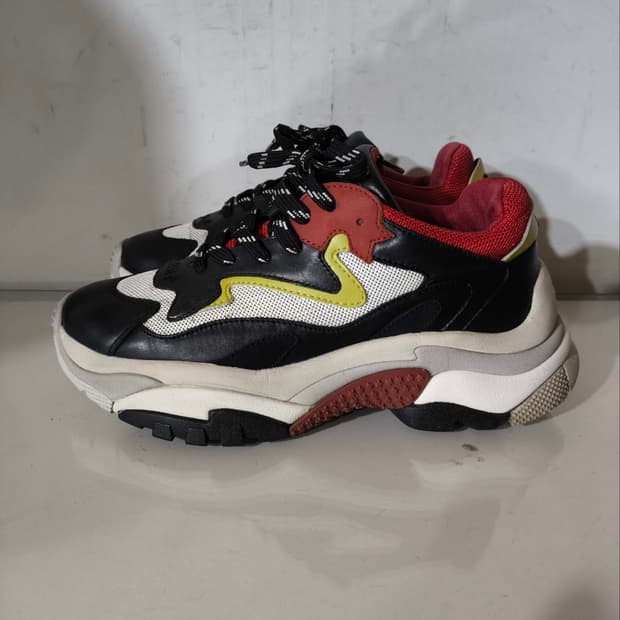 39 260mm 아쉬 어딕트 어글리 소가죽 운동화