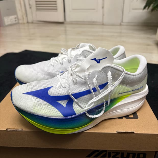 미즈노 하이퍼워프 엘리트 260