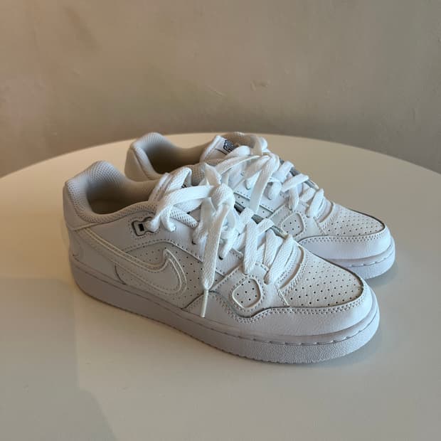 [225] 나이키 손 오브 포스 Low GS '화이트' (615153-1