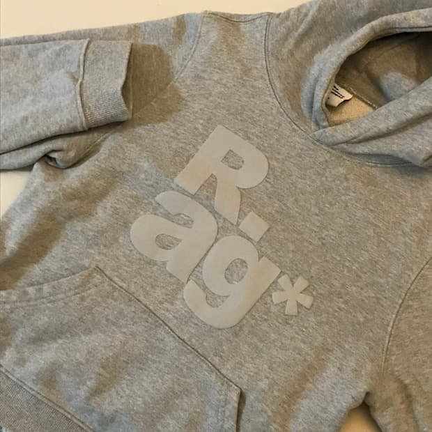 더콜디스트모먼트 후드 우먼 그레이