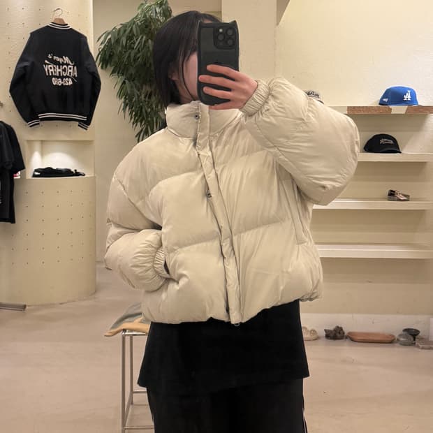 블랙업 베이지 숏 패딩 자켓 U179