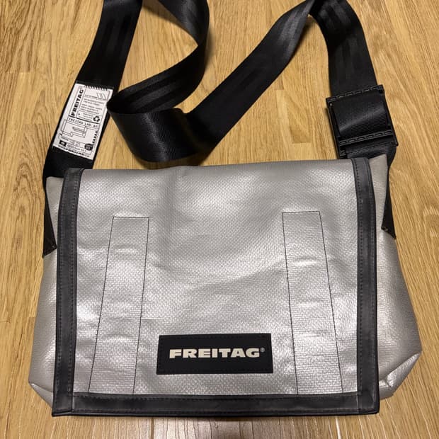 프라이탁 라씨 올실버 판매