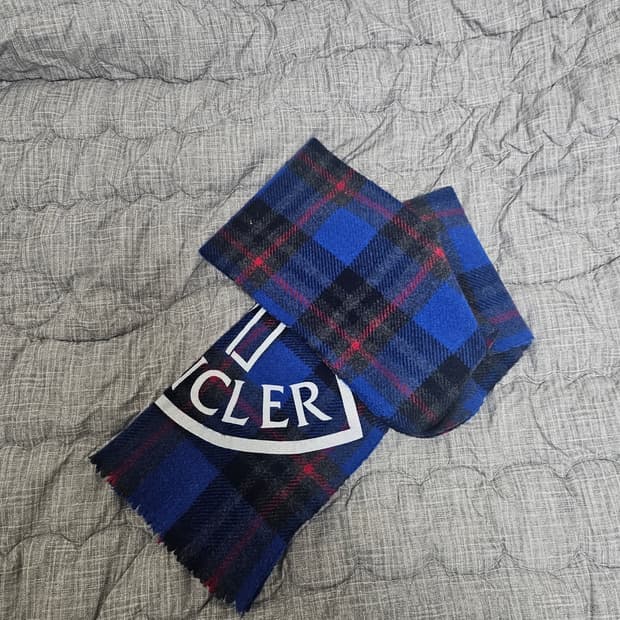 몽클레어 목도리  