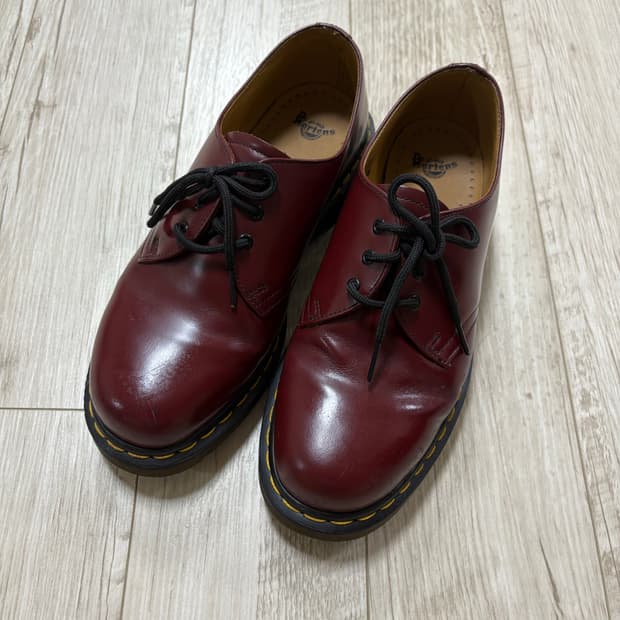 닥터마틴 1461 3홀 체리레드 260