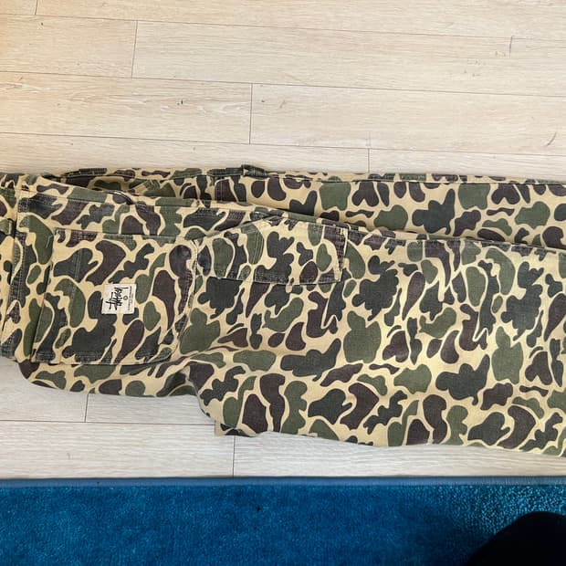 32)스투시 카모 더블니 카펜터 팬츠